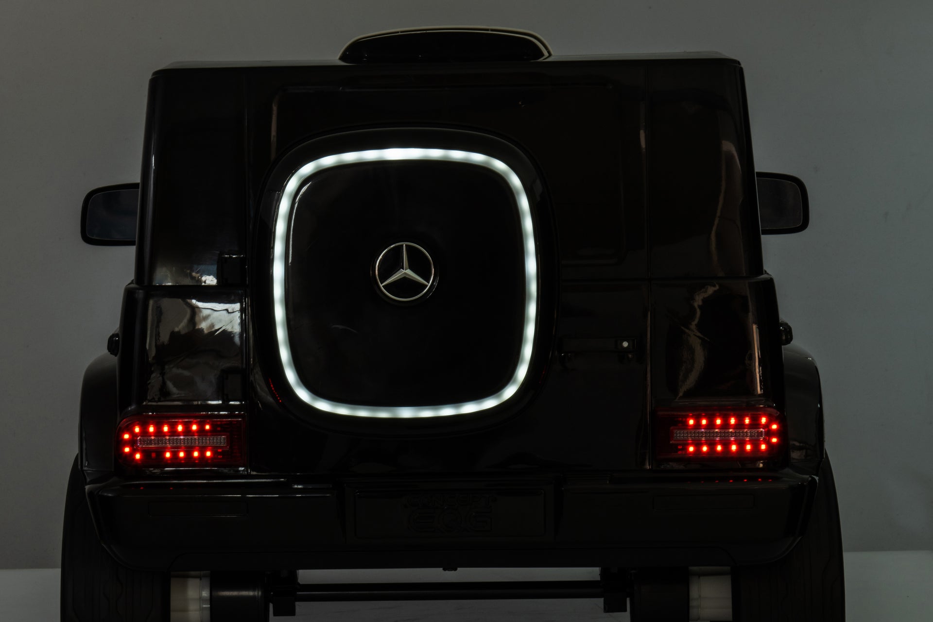 Mercedes-Benz EQG Licensed R/C Ride on Car -12V9AH*1battery- 4motors